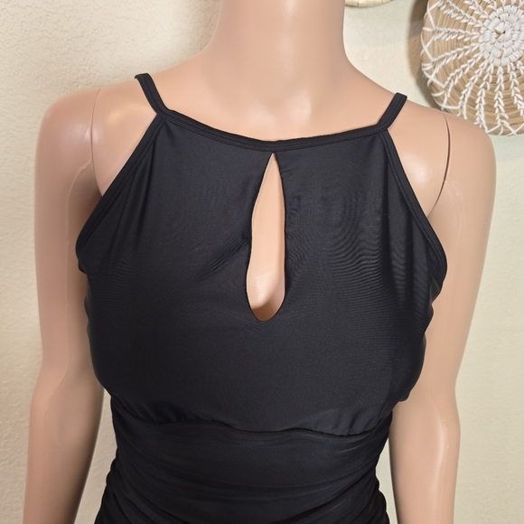 Ellen Tracy Black  One Piece Swimsuit with Keyhole Detail and Ruching Size 12 - Picture 3 of 10
